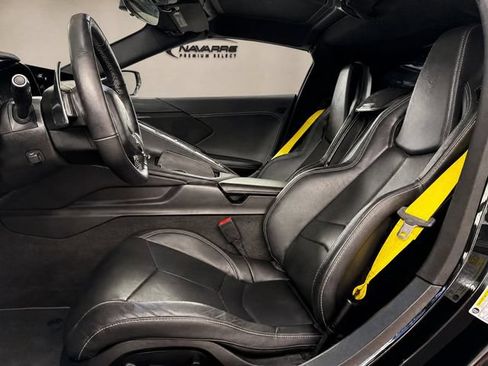 Used 2022 Chevrolet Corvette Stingray Coupe w/ Z51 Performance Package RWD image 10