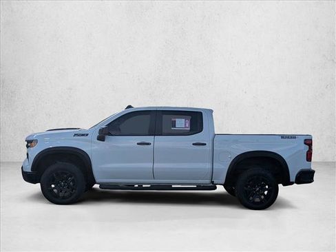 Used 2025 Chevrolet Silverado 1500 Custom Trail Boss w/ Turbomax Blackout Package AWD/4WD image 8