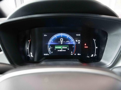 Used 2025 Toyota Corolla SE w/ SE Premium Package image 16