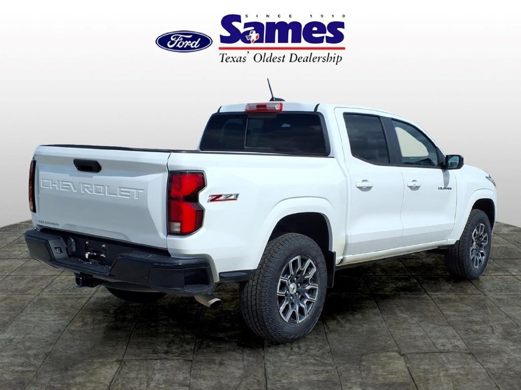 Used 2023 Chevrolet Colorado Z71 w/ Advanced Trailering Package AWD/4WD image 4