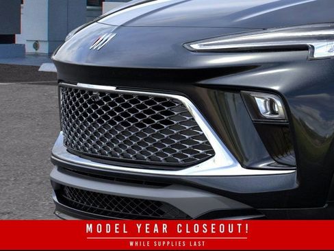 New 2025 Buick Encore GX Avenir w/ Avenir Technology Package AWD/4WD image 13