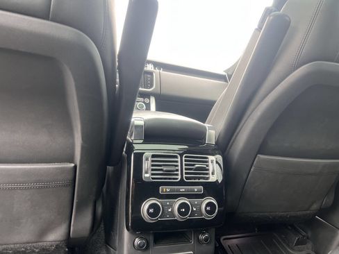 Used 2016 Land Rover Range Rover HSE image 15