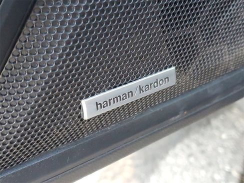 Used 2020 Subaru Outback Touring image 25