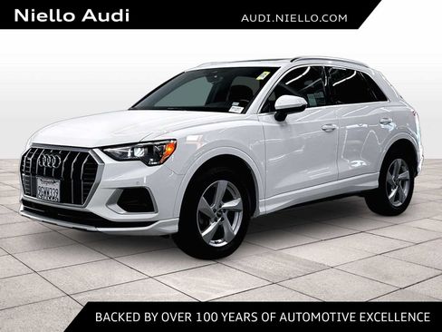 Used 2020 Audi Q3 2.0T Premium w/ Convenience Package AWD/4WD image 1