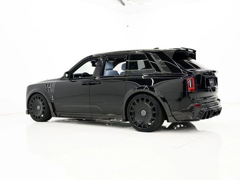 Used 2025 Rolls-Royce Cullinan AWD/4WD image 27