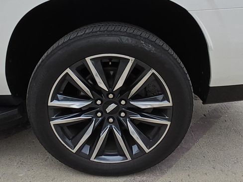 Used 2021 Cadillac Escalade ESV Sport AWD/4WD image 18