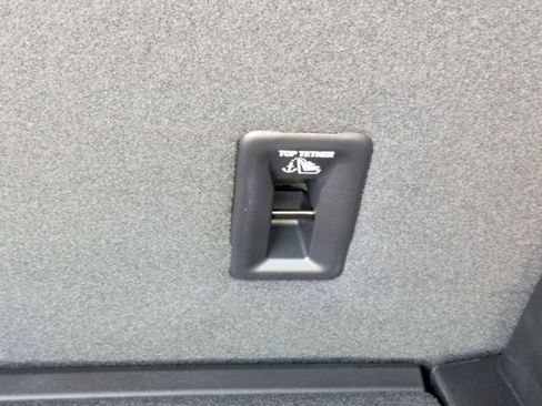 New 2026 Chevrolet Equinox EV LT image 31