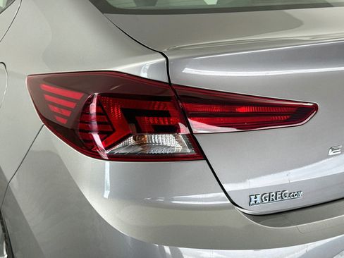 Used 2020 Hyundai Elantra Value Edition FWD image 36