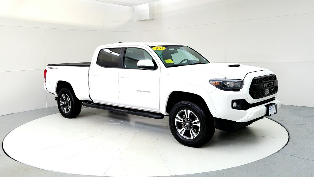 Certified 2017 Toyota Tacoma TRD Sport w/ Tow Package RWD image 7