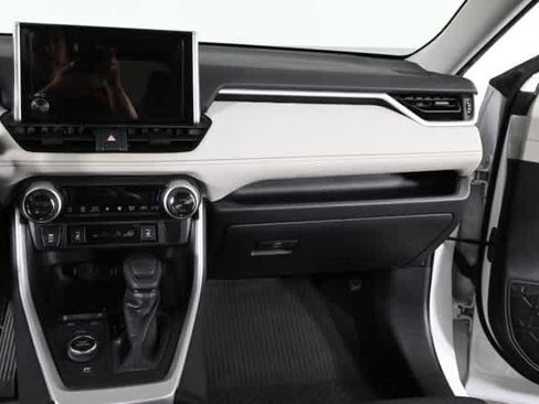 Used 2024 Toyota RAV4 XLE w/ Convenience Package image 17