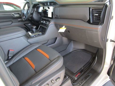 New 2026 GMC Sierra 1500 AT4 w/ AT4 Premium Package image 28