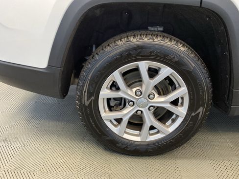 Used 2021 Jeep Grand Cherokee L Limited image 40