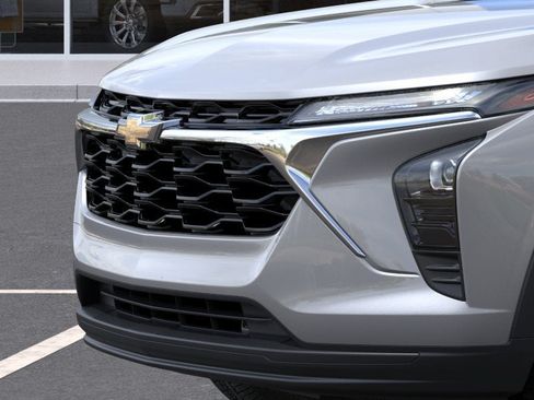 New 2026 Chevrolet Trax LS w/ LS Convenience Package FWD image 13