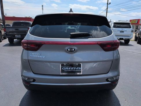 Used 2020 Kia Sportage LX w/ LX Popular Package AWD/4WD image 4