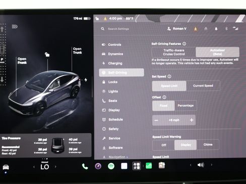 Used 2026 Tesla Model Y AWD image 22