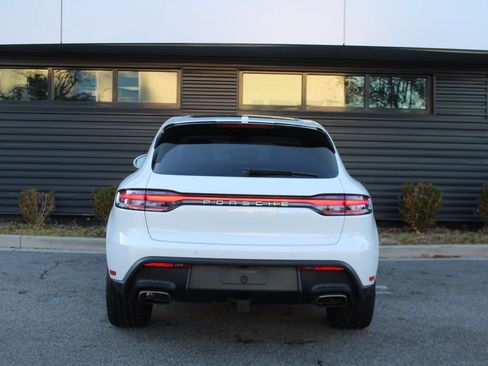 New 2026 Porsche Macan image 6