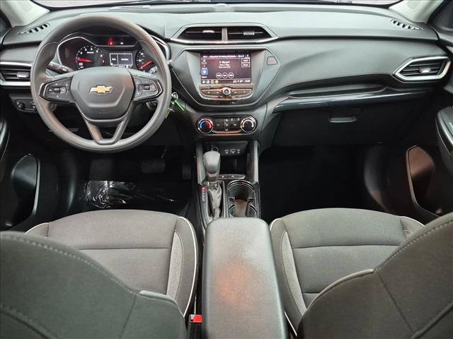 Used 2023 Chevrolet TrailBlazer LS FWD image 16