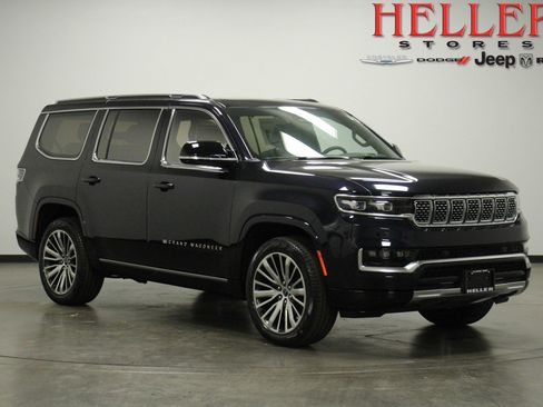 New 2023 Jeep Grand Wagoneer Series III AWD/4WD image 1