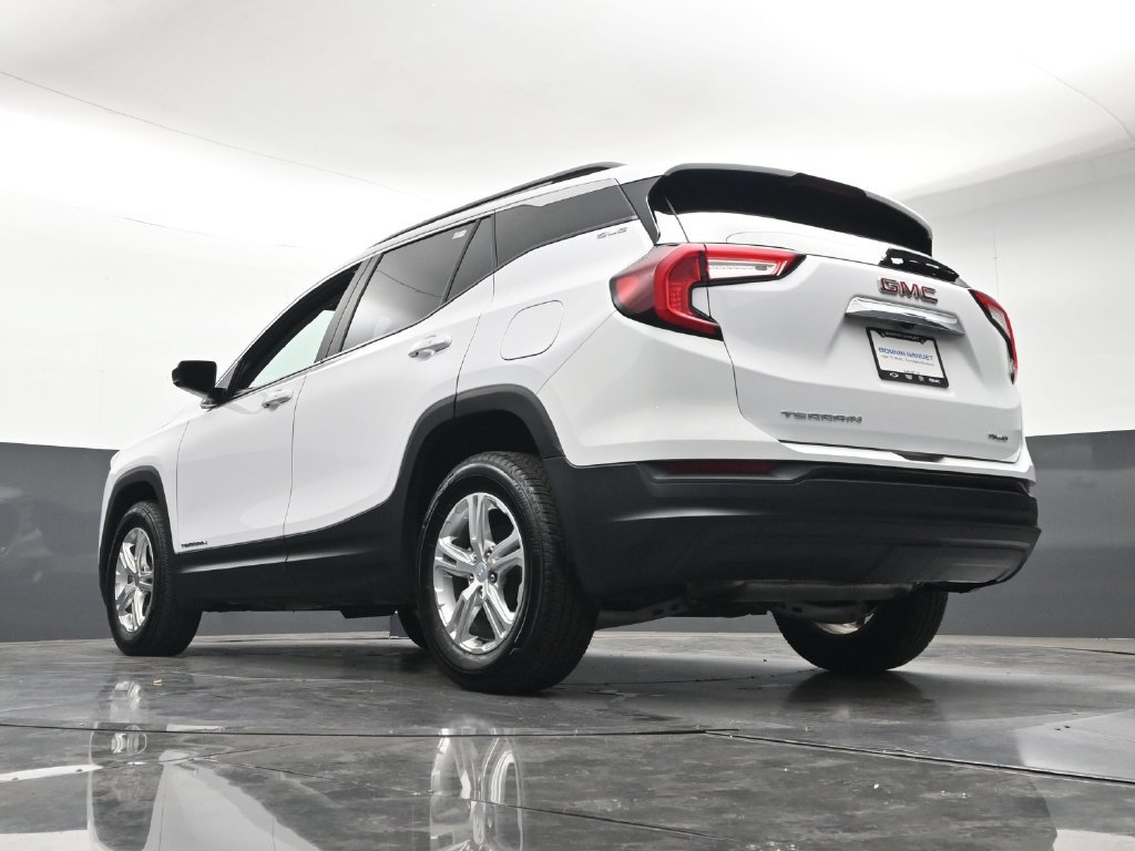 Certified 2022 GMC Terrain SLE w/ Driver Convenience Package AWD/4WD image 26