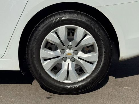 Used 2016 Chevrolet Cruze LS image 24