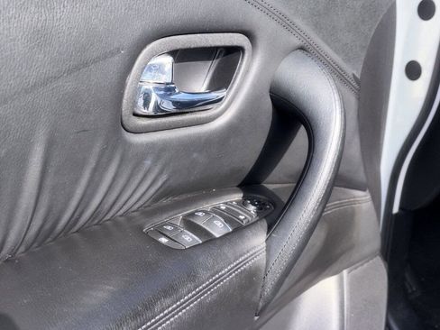 Used 2024 Nissan Armada SV image 29