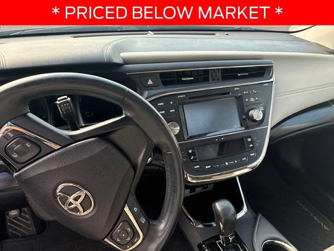 Used 2016 Toyota Avalon Touring FWD image 11