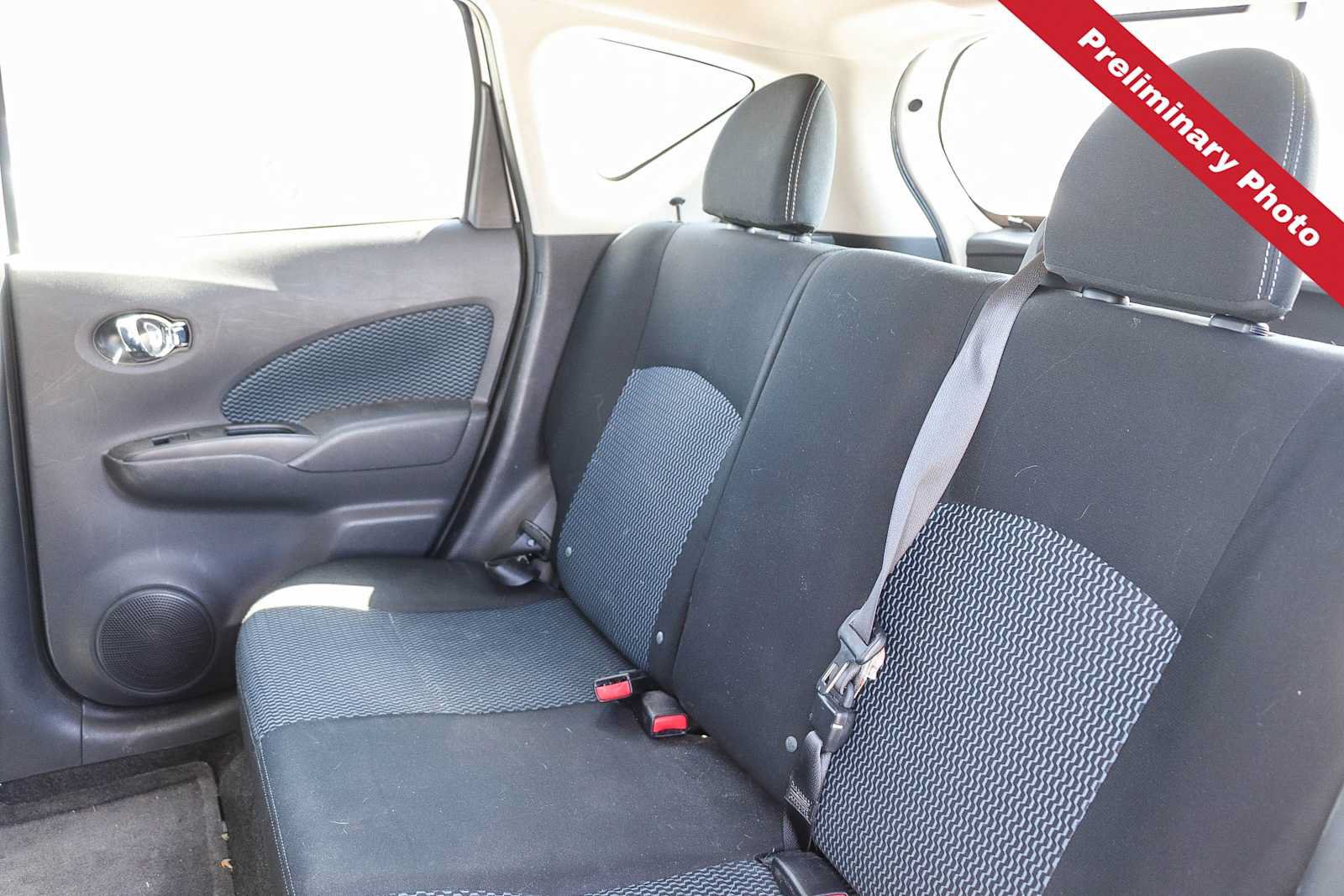 Used 2015 Nissan Versa Note SV FWD image 13