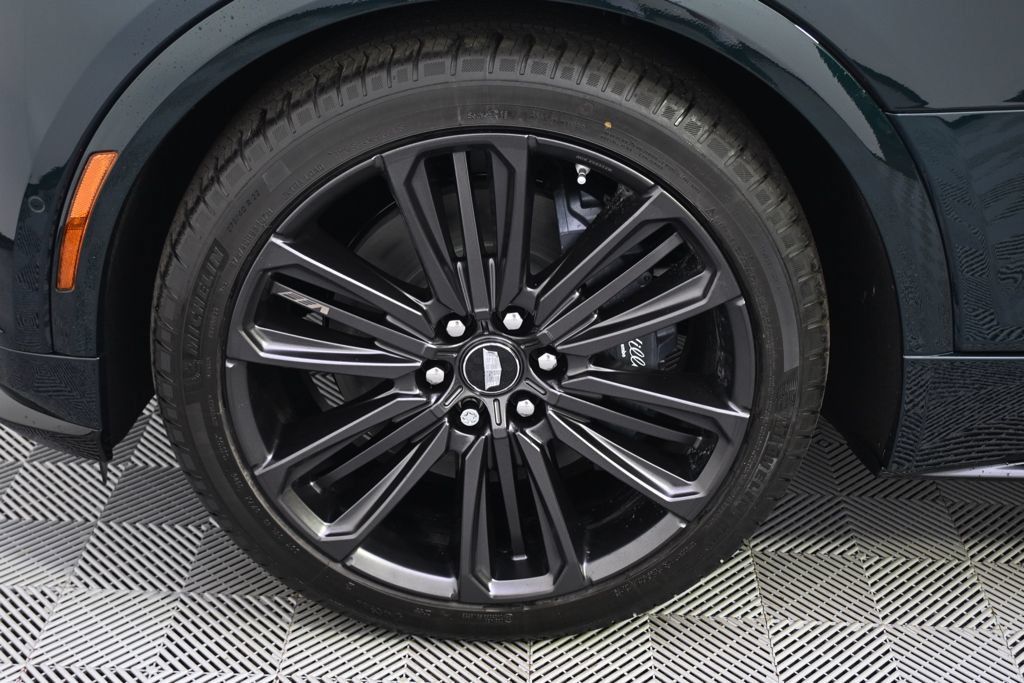 New 2026 Cadillac Lyriq V w/ LPO, Floor Liner Package AWD/4WD image 20