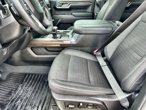 Used 2024 Chevrolet Silverado 1500 RST w/ Convenience Package II AWD/4WD image 24
