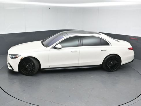 Used 2022 Mercedes-Benz S 500 4MATIC image 40
