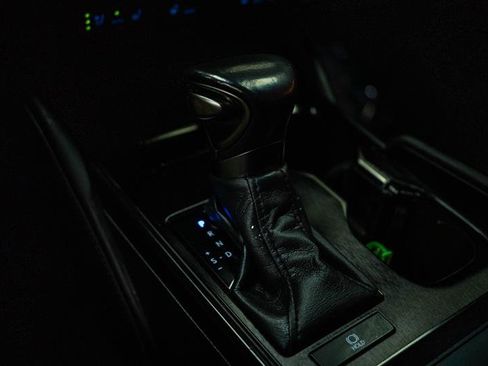 Used 2023 Lexus ES 350 w/ Premium Package FWD image 19