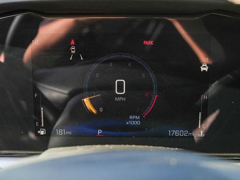 Used 2025 Chevrolet Trax LT w/ Driver Confidence Package FWD image 20
