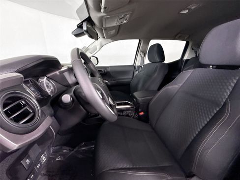 Certified 2023 Toyota Tacoma 4x4 Double Cab image 3