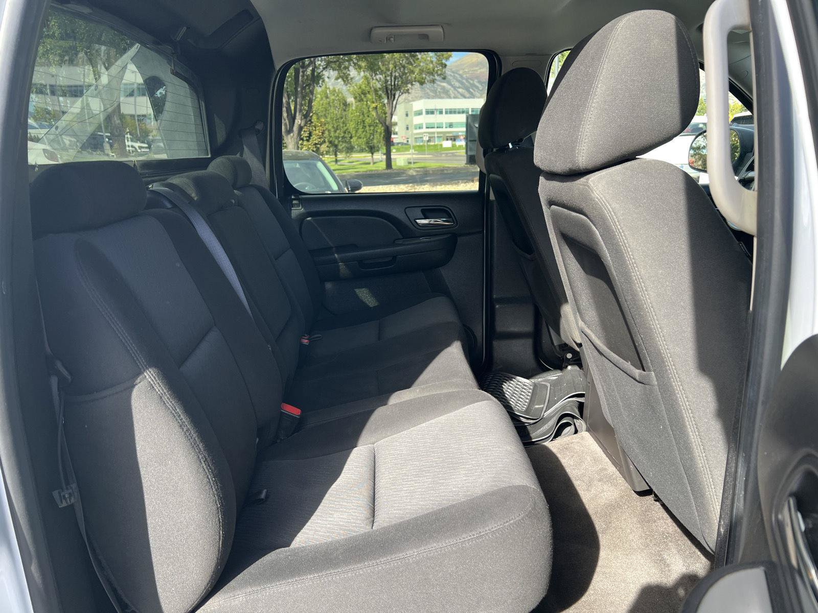 Used 2011 Chevrolet Avalanche LS AWD/4WD image 5