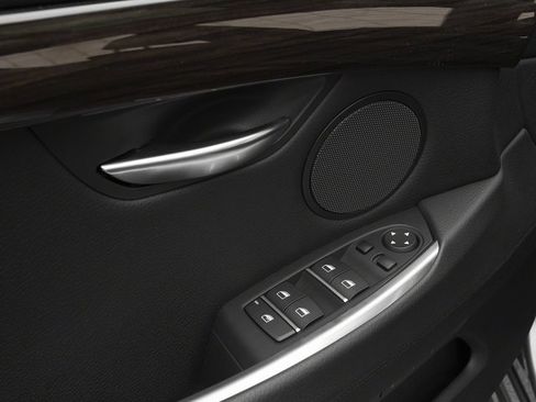 Used 2016 BMW 535i Gran Turismo image 19