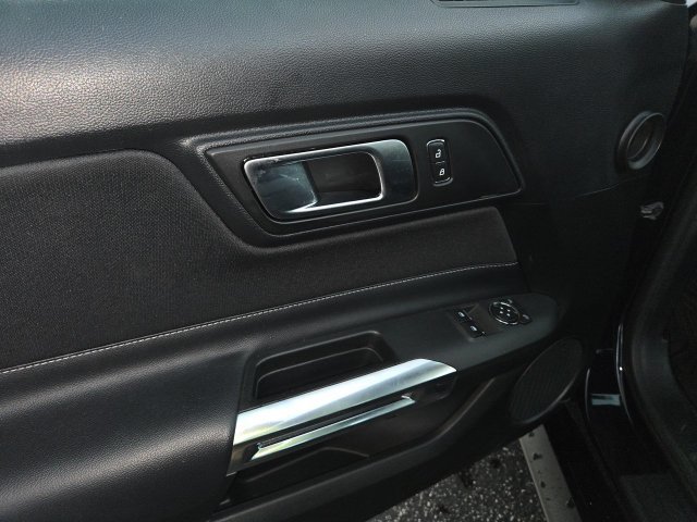 Used 2021 Ford Mustang GT RWD image 13