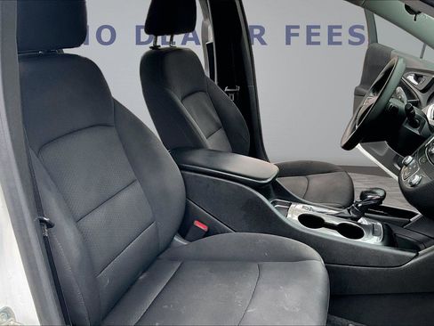 Used 2023 Chevrolet Malibu LS FWD image 28