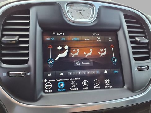 Used 2021 Chrysler 300 Touring L RWD image 5
