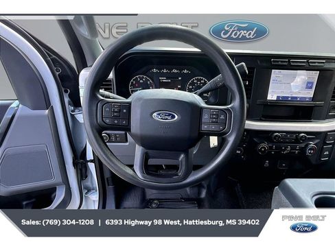 Used 2023 Ford F250 XLT w/ 360-Degree Camera Package AWD/4WD image 5