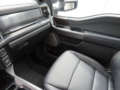 Used 2026 Ford F350 Lariat AWD/4WD image 35