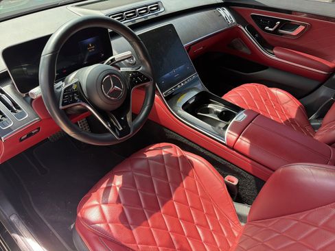 Certified 2022 Mercedes-Benz S 580 4MATIC Sedan w/ AMG Line Package image 2