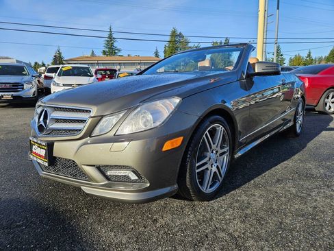 Used 2011 Mercedes-Benz E 550 Cabriolet image 7