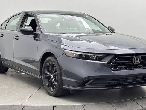 Used 2025 Honda Accord SE image 3