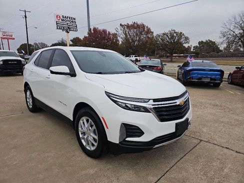 Used 2023 Chevrolet Equinox LT image 1