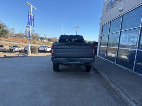 Used 2022 Ford F250 Lariat w/ Tremor Off-Road Package image 6