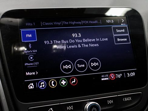 Used 2024 Chevrolet Malibu LT image 3