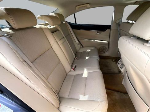 Used 2015 Lexus ES 350 w/ Premium Package FWD image 19