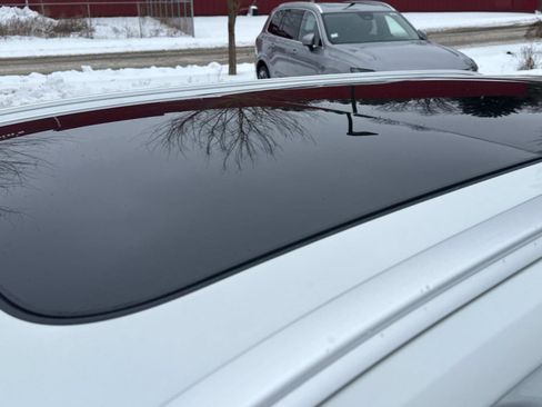 Certified 2024 Volvo V60 B5 Cross Country Plus image 31