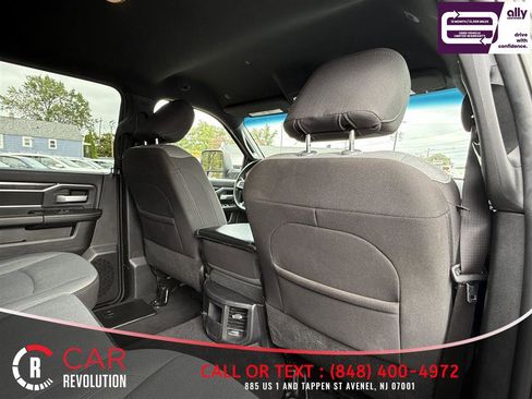 Used 2024 RAM 3500 Big Horn AWD/4WD image 43