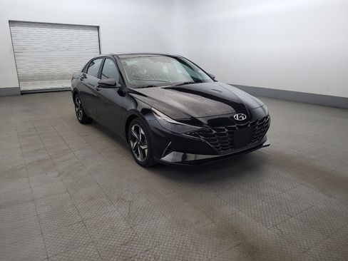 Used 2023 Hyundai Elantra Limited w/ Cargo Package image 13